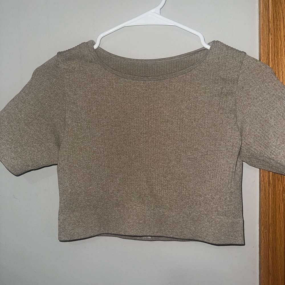 SHEIN Maternity Ribbed Workout Set | Women’s Medium | Taupe/Gray - Picture 3 of 6